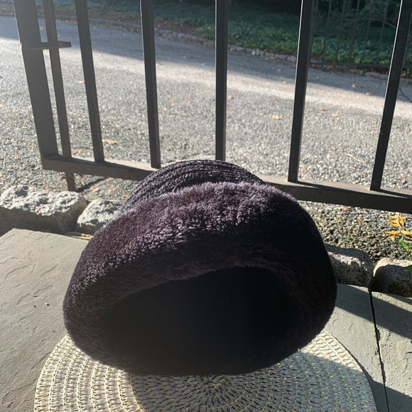 Like New! Vintage Betmar New York Black Cossack Woven Faux Fur Winter Hat - Picture 7 of 11